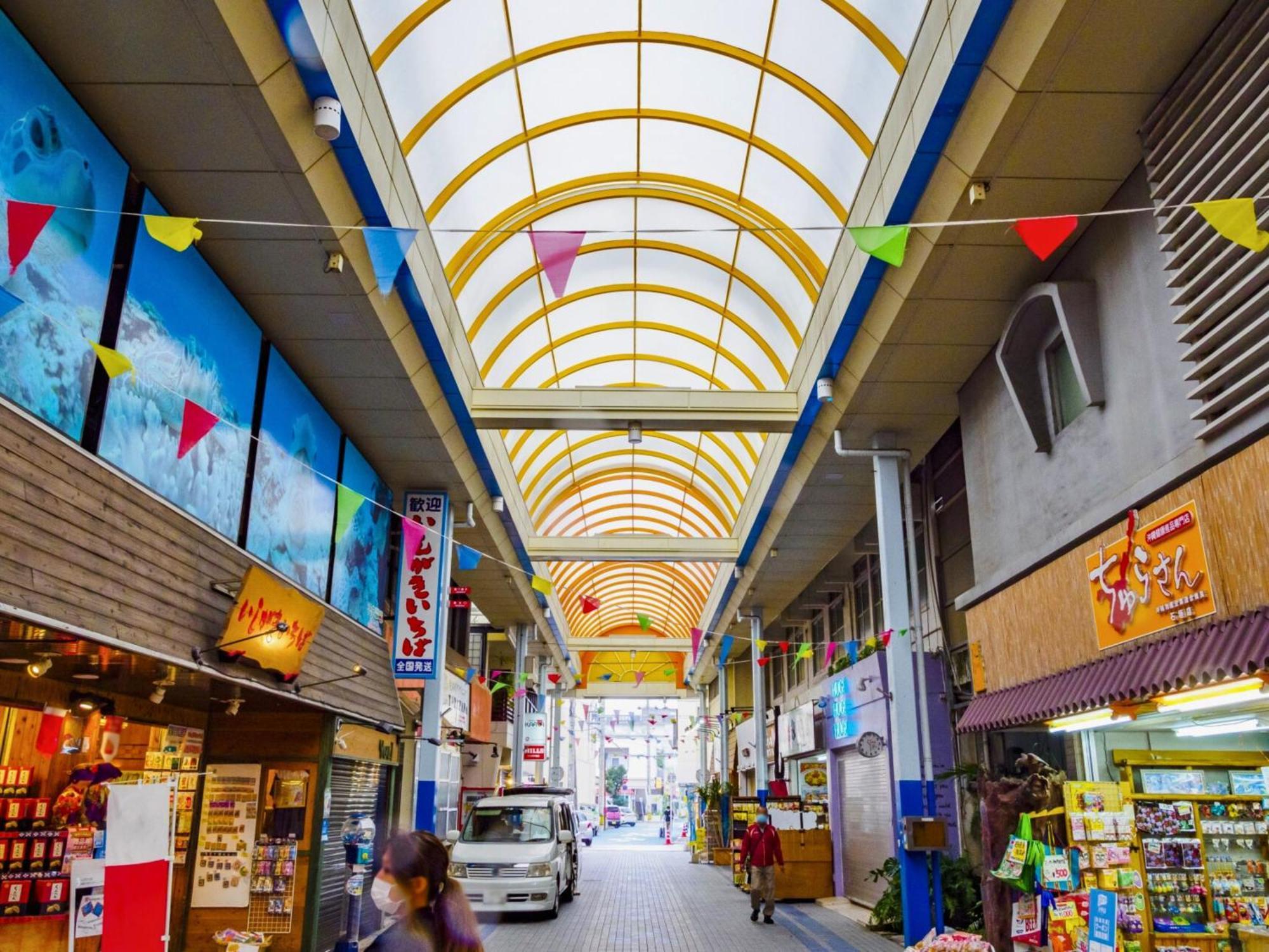 石垣島グループの宿 2216 にじいろ ユーグレナモール内 Ishigaki  ภายนอก รูปภาพ